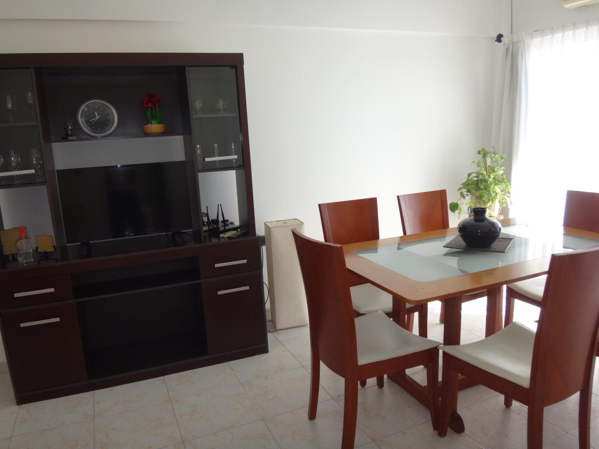 Depto A Mt De Plaza 25 De Mayo Apartment *