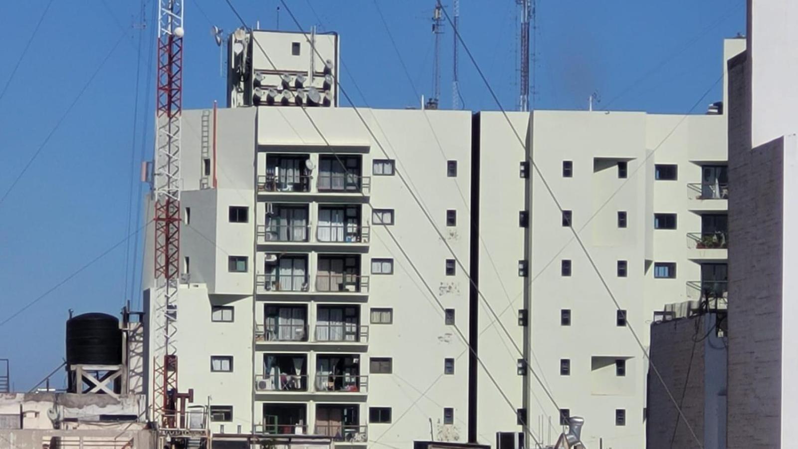 Depto A Mt De Plaza 25 De Mayo Apartment